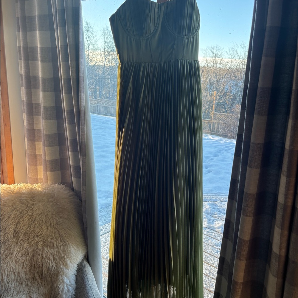 Rihoas Accordion Pleat Midi dress